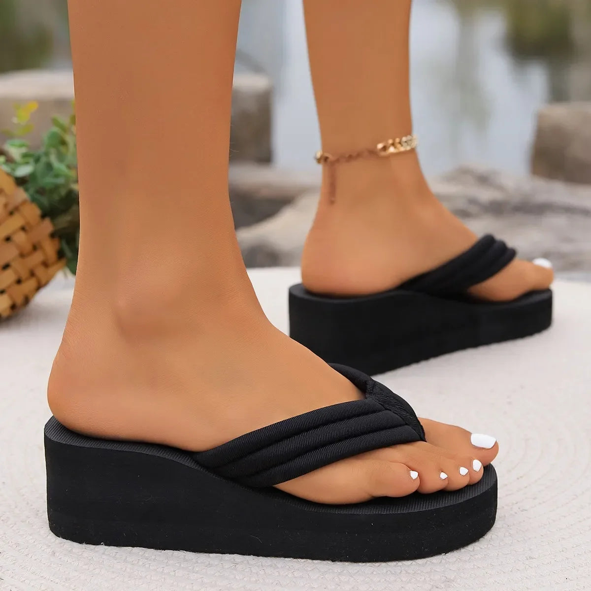 NL Wedge Flip Flops