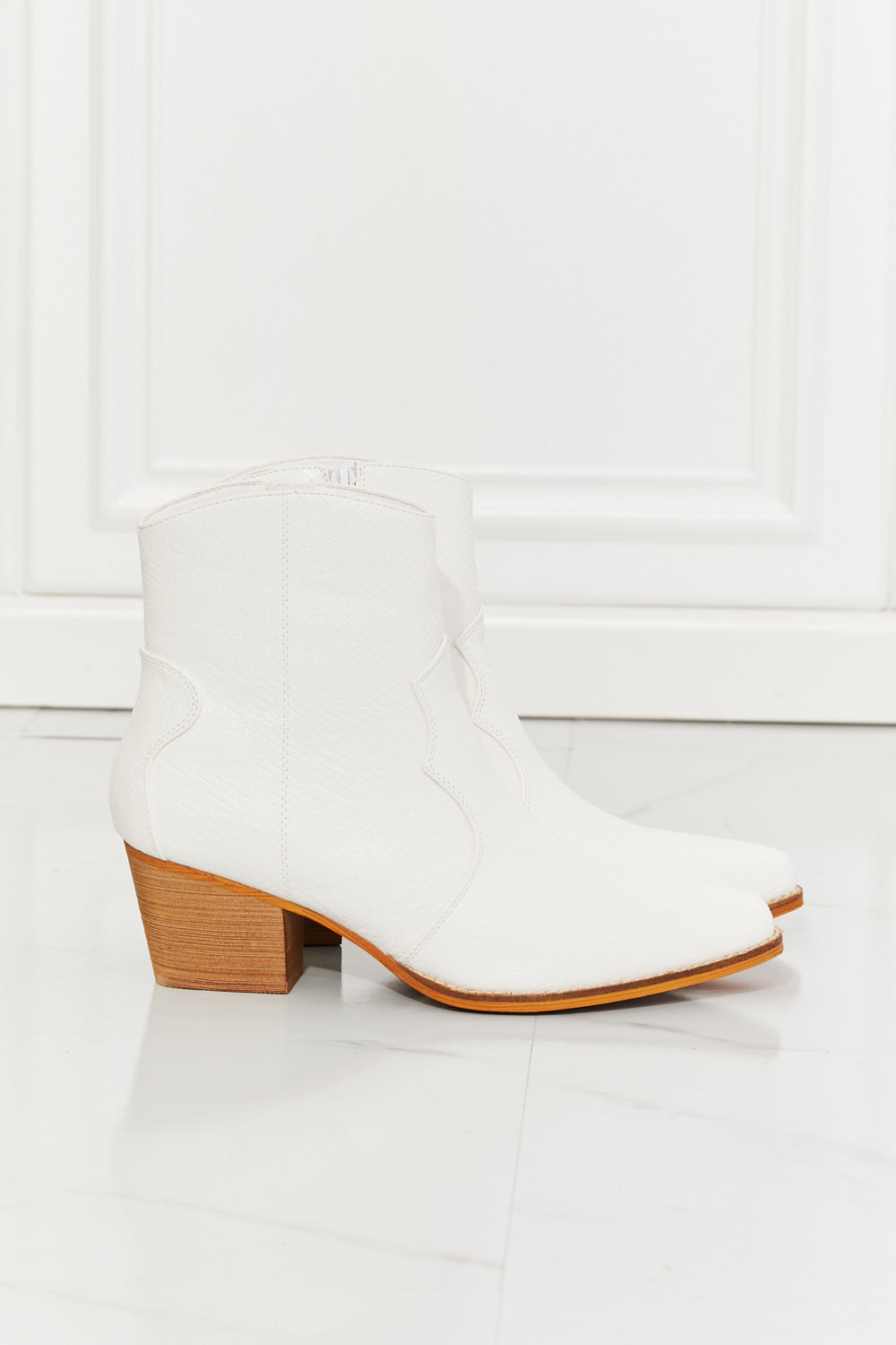 NL White Western Boots